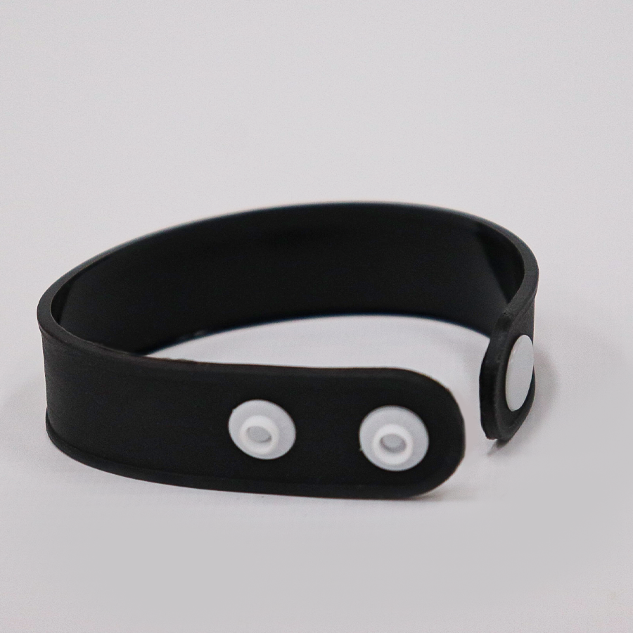 Manilla silicona con broche